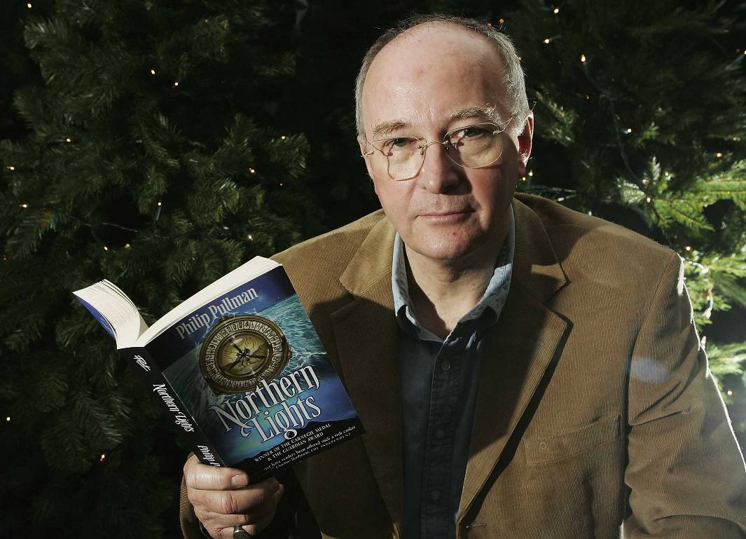Филипп Пулман: "Меня тошнит от книг "Нарнии". Я ненавижу их глубокой и страстной ненавистью"