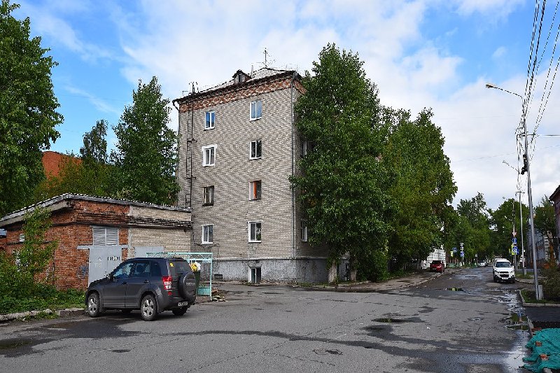 На месте церкви - дом на пер. Совпартшкольном, 2а