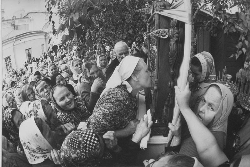 Протоиерей Андрей Ткачев твердит - Православие мужская религия. Но почему наши храмы наполнены преимущественно женщинами? Почему наши службы не интересны мужчинам?