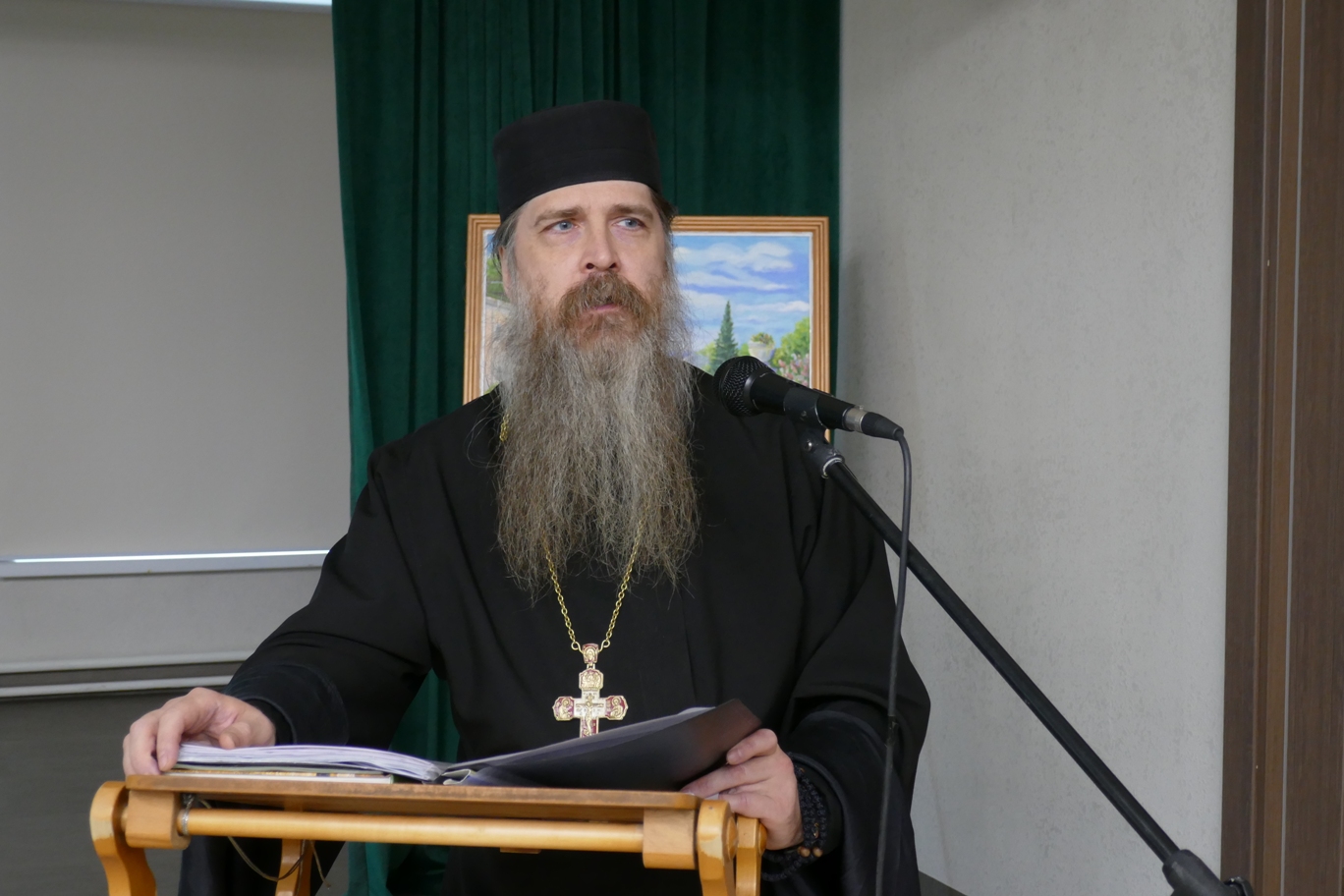 Выступление иеромонаха Амвросия Кузнецова, библиотекаря Богородице-Алексеевского монастыря г. Томска...