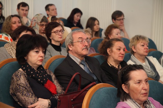 Пленарное заседание XXVII Дней славянской письменности и культуры памяти святых первоучителей Кирилла и Мефодия 16 мая 2017 года в Томске. Фото - протоиерей Дионисий Землянов