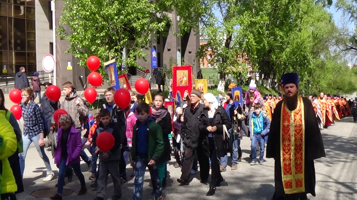 Томский крестный ход в честь святых Кирилла и Мефодия 21 мая 2017 года