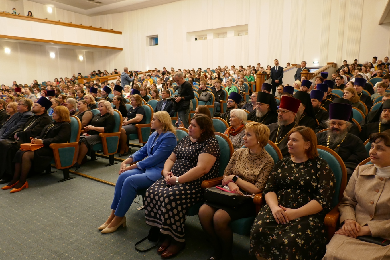 Пленарное заседание XXXIV Дней славянской письменности и культуры памяти святых первоучителей Кирилла и Мефодия 22 мая 2024 года в Томске