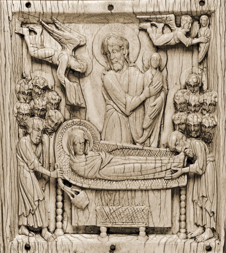 Успение Пресвятой Богородицы. Икона (Слоновая кость) XI век. Византия