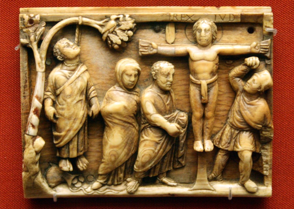 Великая Пятница. Распятие Христа и гибель Иуды. Слоновая кость, 420-430 годы