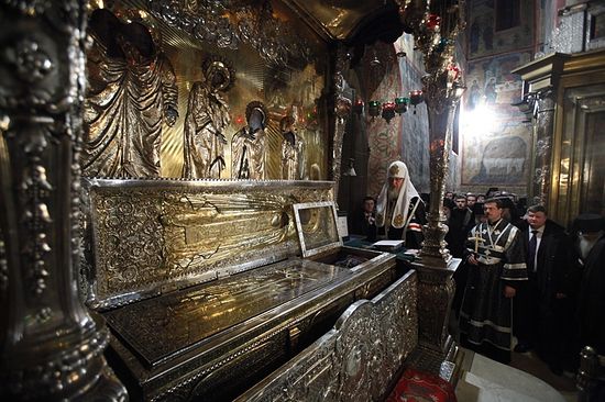 Патриарший молебен у раки с мощами преподобного Сергия