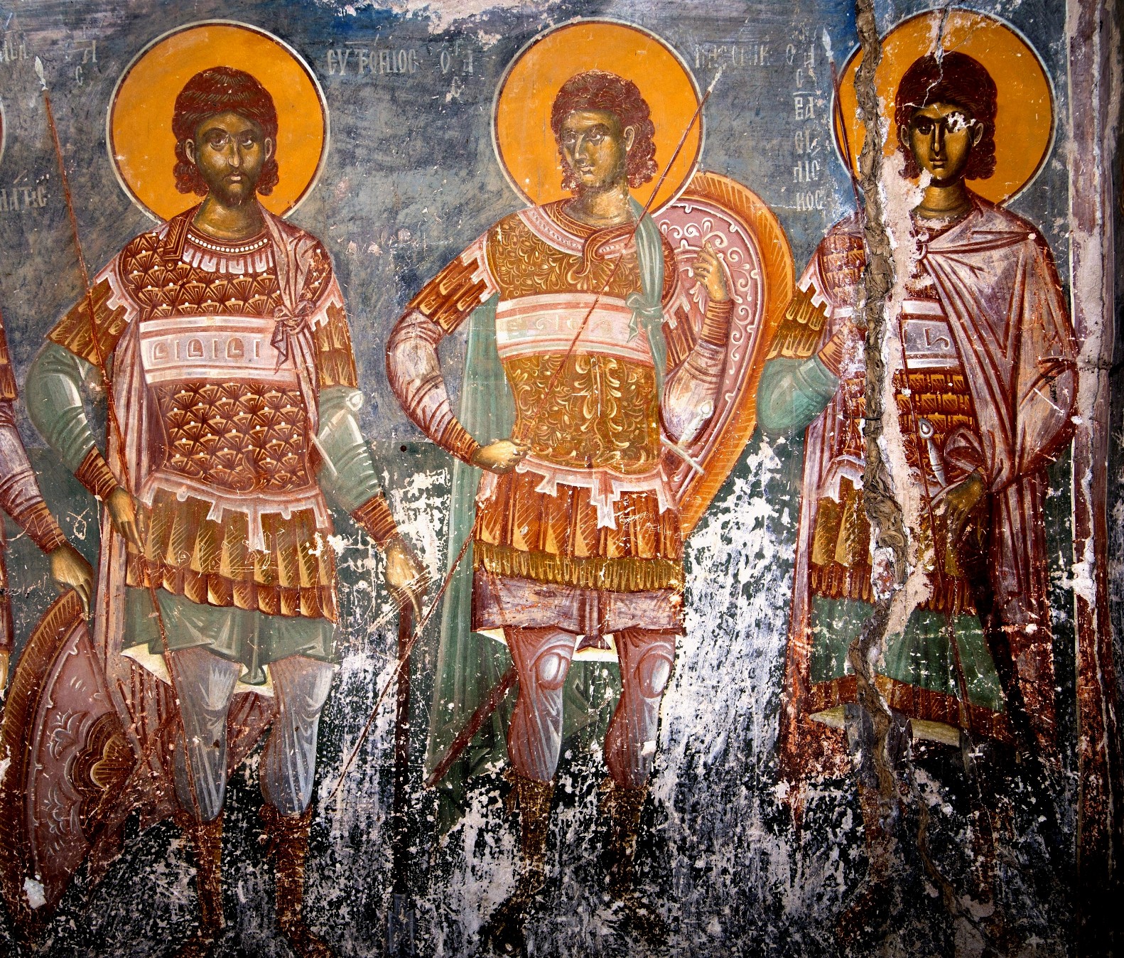 Мученики Евтропий, Клеоник и Василиск Команский (справа). Фреска монастыря Трескавац (Трескавец), Македония. XIV век
