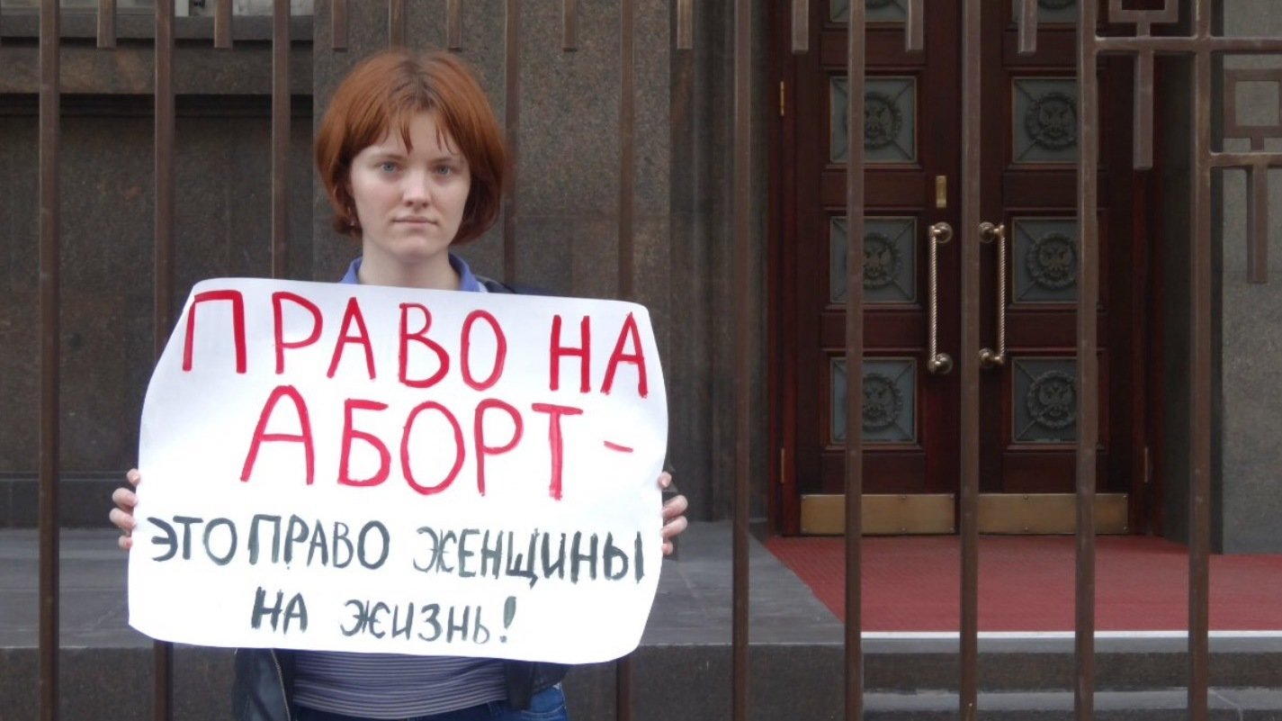Никому не посоветую жениться на детоубийцах и феминистках. В них даже член не нужно засовывать. Вспомните Джулиана Асанжа - именно соитие с феминисткой обрушило его жизнь