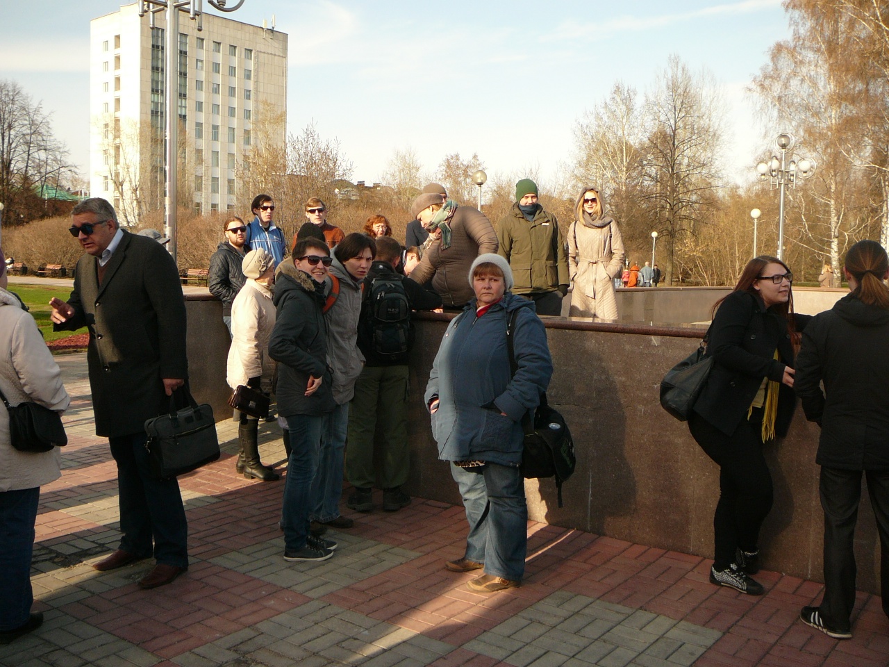 Как организаторы собрали 500 или пусть 250 подписей за 45 минут пикета на промозглом ледяном ветре? Вы видите очереди из сотен томичей? Все, что связано мышиной возней протестов против часовни пропитано ложью...