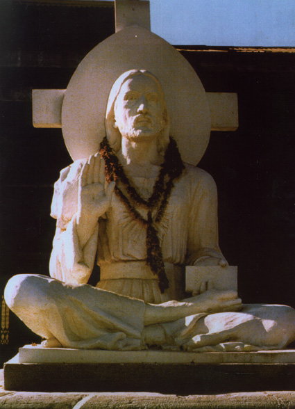 Памятник Иисусу Христу в Индии