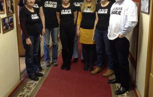 Воистину: "Они знают праведный суд Божий, что делающие такие дела достойны смерти; однако не только их делают, но и делающих одобряют" (Рим. 1:28-29)