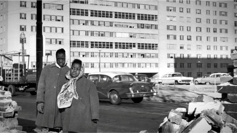 Район для нищих Pruitt Igoe  - запустение на улицах