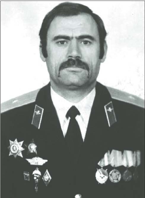 Стодеревский Игорь Юрьевич родился 15 марта 1948 года. Майор, командир 154-го отдельного отряда специального назначения 15-й обрспн. Командовал отрядом с октября 1981 года, по октябрь 1983 года. Под его командованием, в ночь с 29 на 30 октября 1981 года, 154 ооспн пересек государственную границу с Афганистаном в районе Термеза и в дальнейшем участвовал в нескольких крупных боевых операциях на территории Афганистана. Награждён орденом Красного Знамени, орденом Красной Звезды, орденом "за службу Родине в ВС СССР" 3-й ст