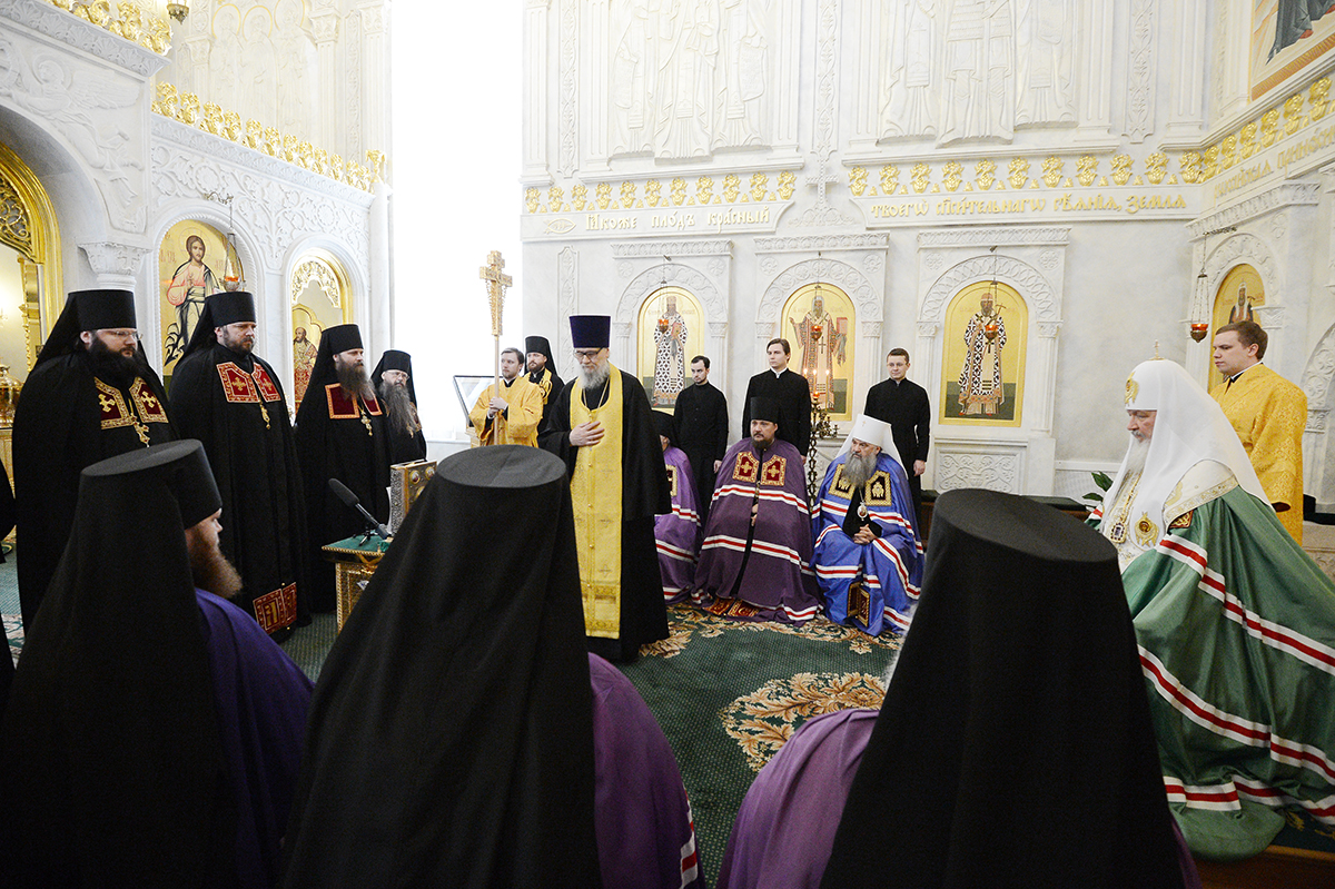 15 марта 2013 года в храме Всех святых, в земле Российской просиявших, Патриаршей и Синодальной резиденции в Даниловом монастыре Святейший Патриарх Московский и всея Руси Кирилл возглавил чин наречения архимандрита Силуана (Вьюрова) во епископа Колпашевского и Стрежевского