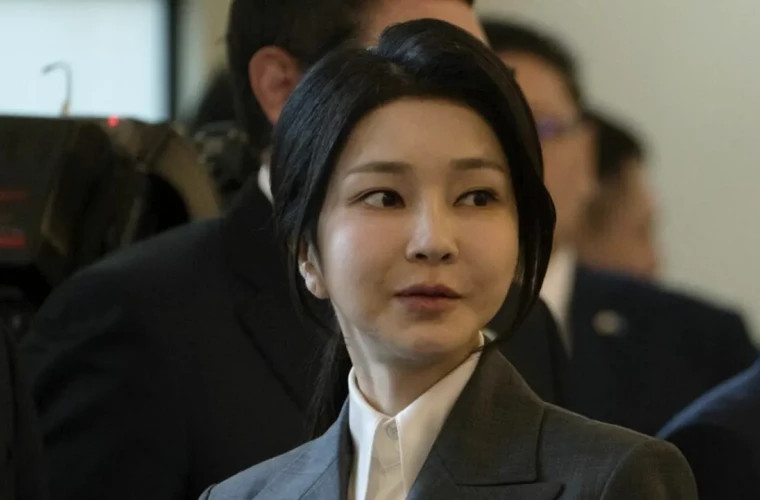 Ким Кон Хи, супруга бывшего президента Южной Кореи Юн Сок Ёля