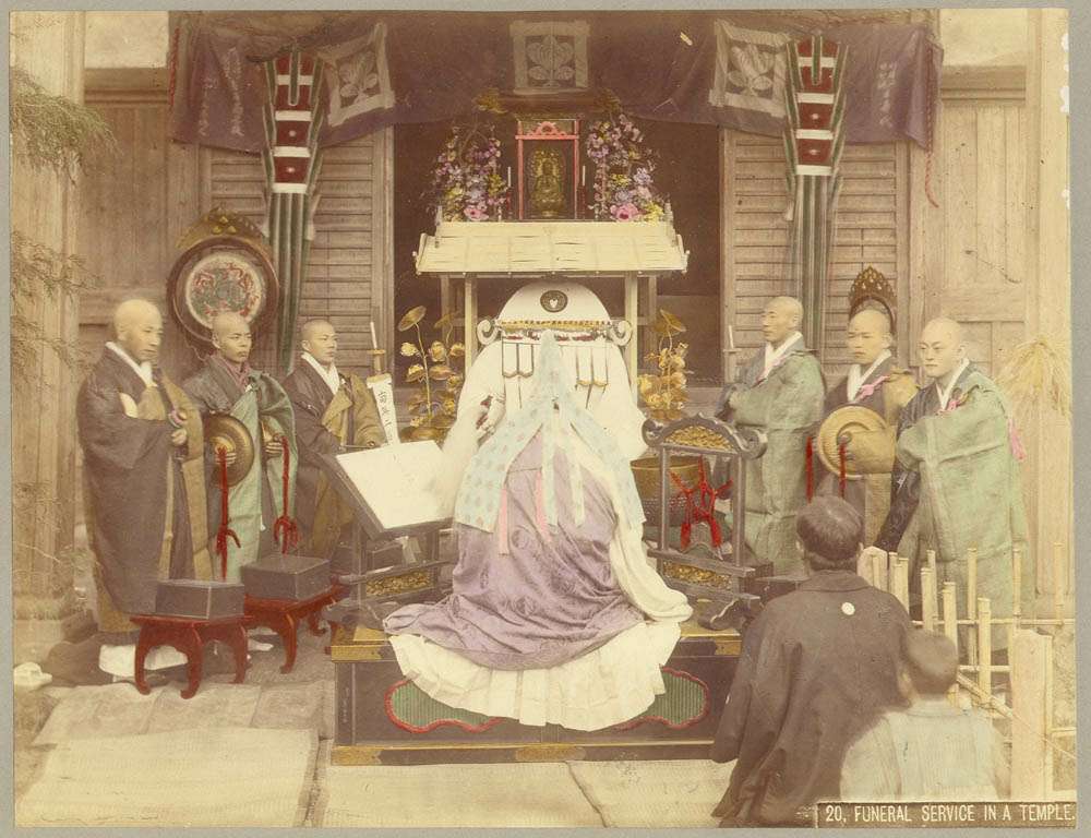 Японская буддийская похоронная церемония. Фото конца XIX века