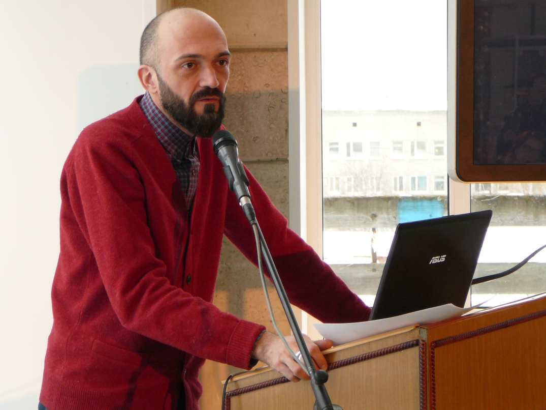 Андрей Боровский - исследователь народного костюма, коллекционер, художник, искусствовед, музеолог, член Международной Ассоциации искусствоведов.