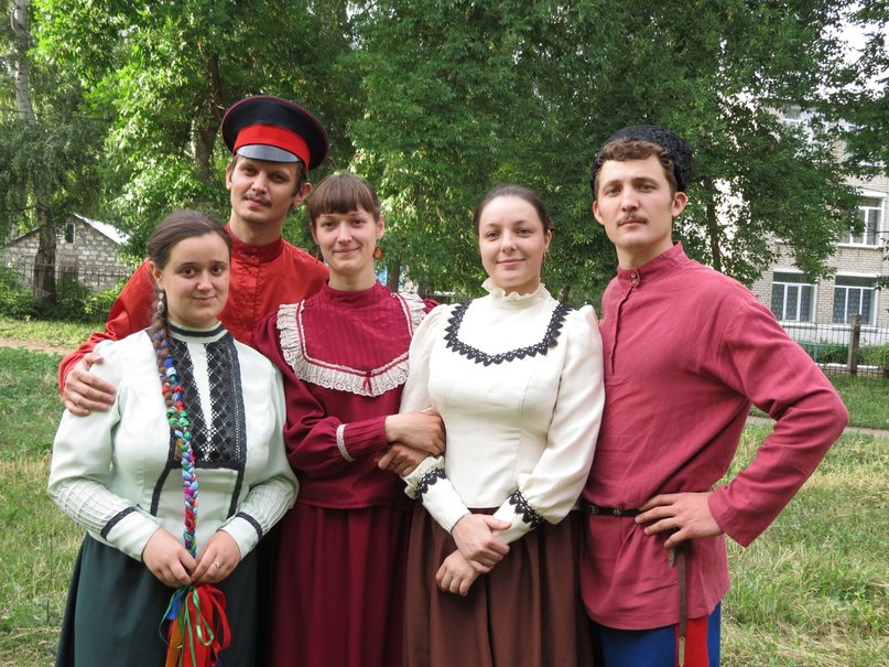 Фольклорный ансамбль старинной казачьей песни "Вольница" (Самара, Россия)