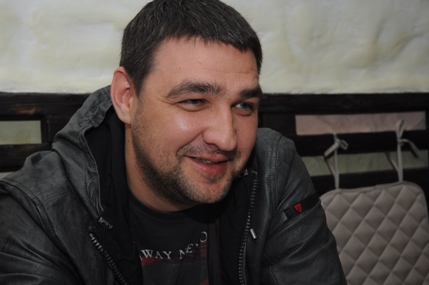 Александр Расковалов в Кудымкаре жить больше не хочет. На днях он уезжает в Казань. Там собирается открыть реабилитационный центр подобный Егвинскому. Фото: Евгений Пикулев, "ПН"