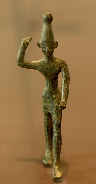 Бронзовая статуэтка Баала, XIV - XII век до Р.Х. Найдена в Рас Шамра (Угарит). Поднятая правая рука, вероятно, некогда сжимала оружие.