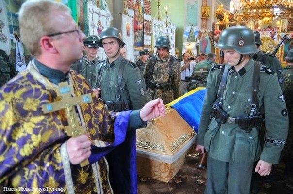Украинский "Правый сектор" - ядовитая смесь греко-католичества, язычества, национализма и фашизма