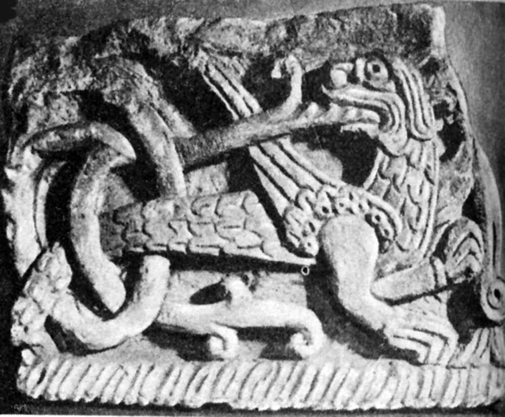 Крылатый дракон. Белокаменная резьба. Чернигов, Борисоглебский собор. Древняя Русь XII век
