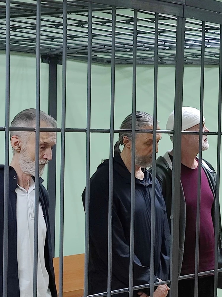 Справа налево: Редькин, Тороп, Ведерников. Фото: оперативная съемка