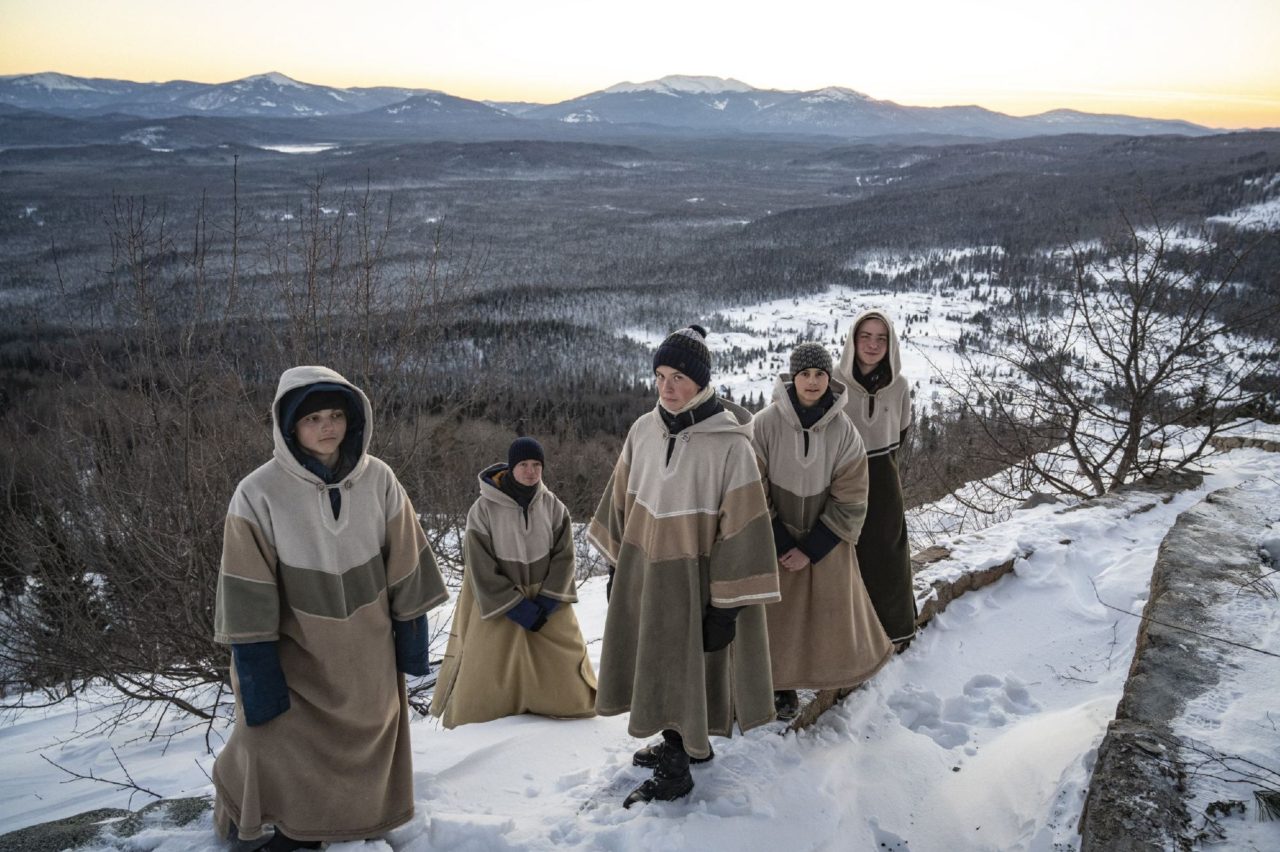 Январь 2019 года, Обитель Рассвета, Красноярский край. Мальчики, живущие в монастыре в первом доме Виссариона. Большинство из них родилось в общине.