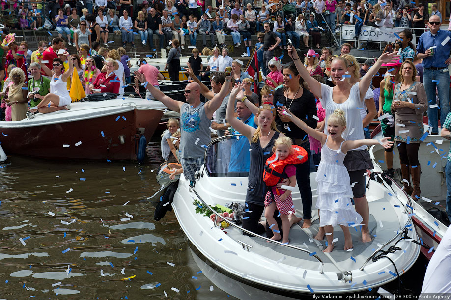 Амстердамский парад извращенцев в 2011 году