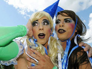 Участники или участницы деского гей-фестиваля в Осло