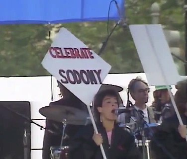 "Празднуйте содомию". Фото с мероприятия ЛГБТ-сообщества